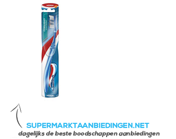 Aquafresh Clean & reach medium tandenborstel aanbieding